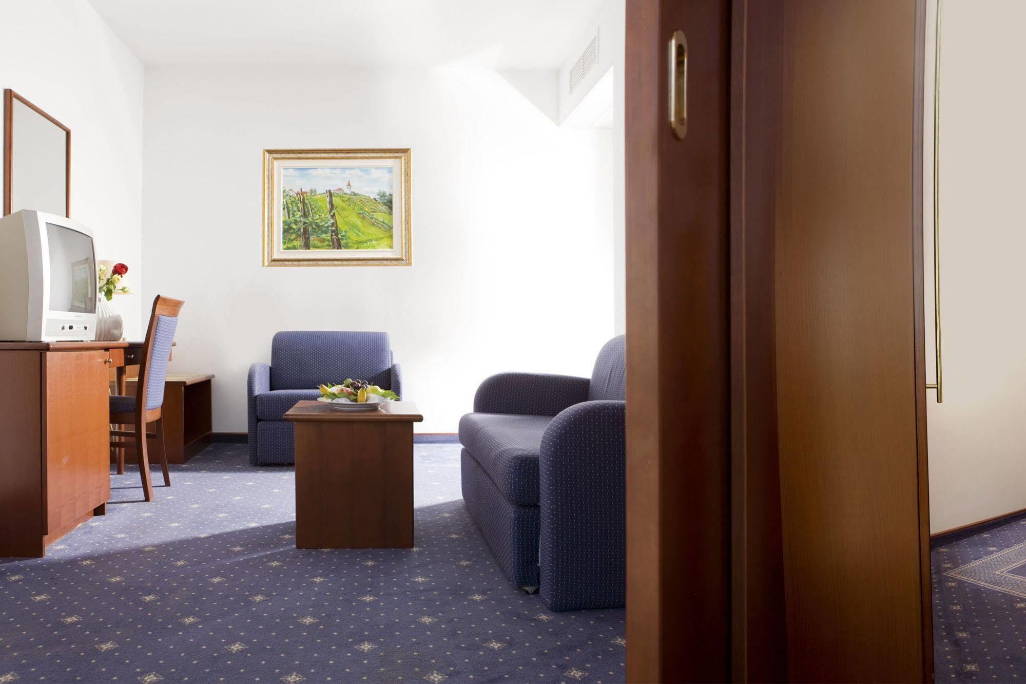 Hotel Catez - Terme Catez Чатеж-об-Сави Экстерьер фото
