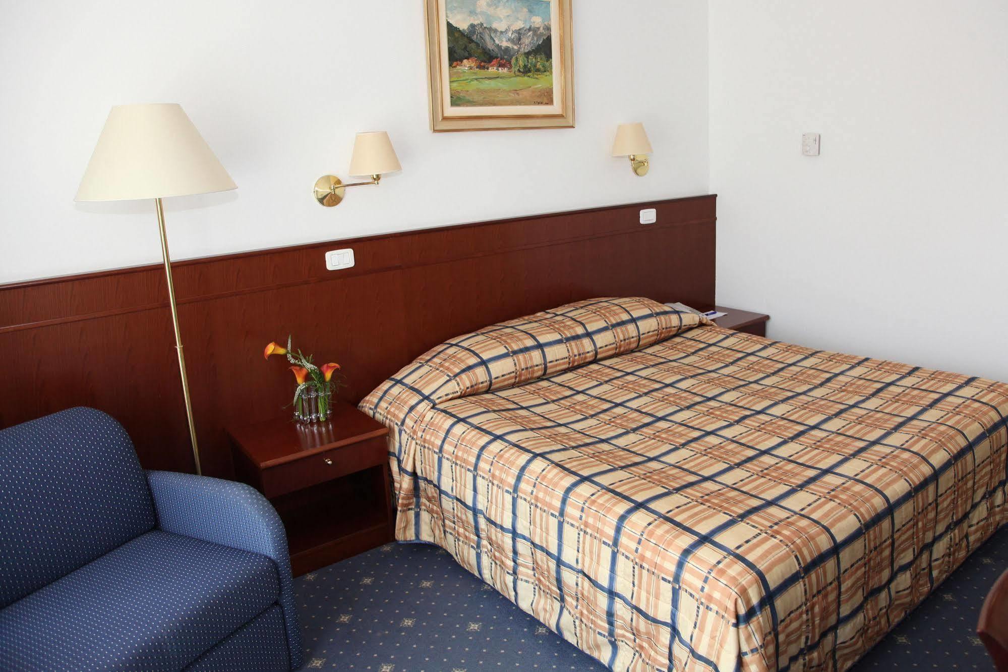 Hotel Catez - Terme Catez Чатеж-об-Сави Экстерьер фото