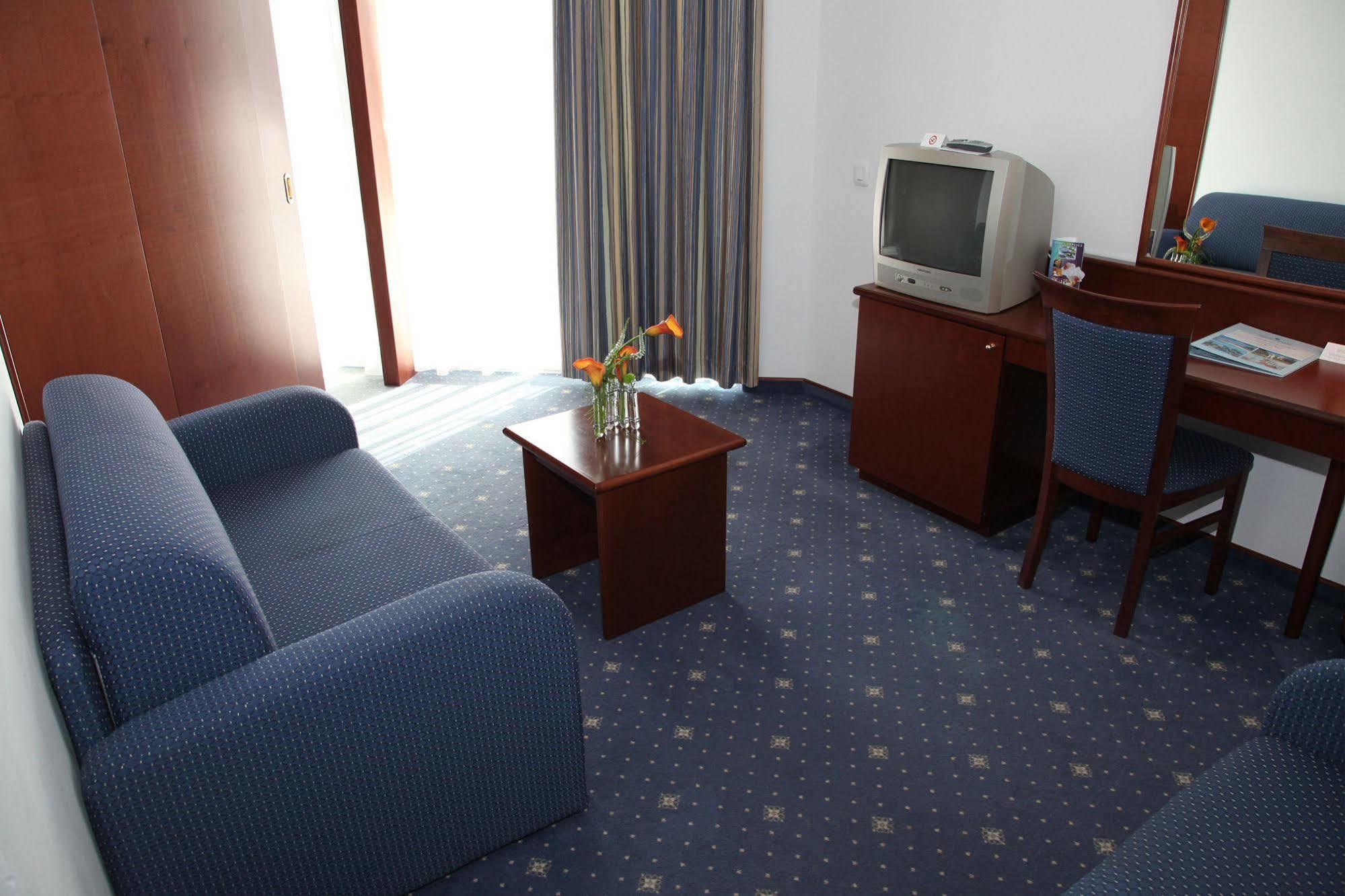 Hotel Catez - Terme Catez Чатеж-об-Сави Экстерьер фото